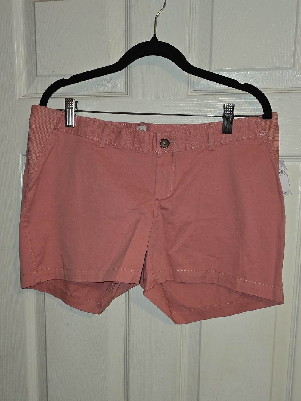 GAP Women's Coral Pink Bermuda‎ Shorts